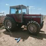 A picture of Tractor massey Ferguson