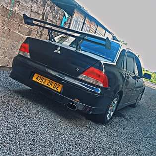 mitsubishi lancer