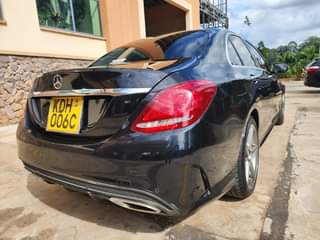A picture of MERCEDES BENZ C180