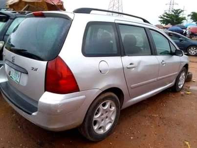 A picture of 2005 Peugeot 307 09075915852