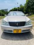 A picture of Toyota crown