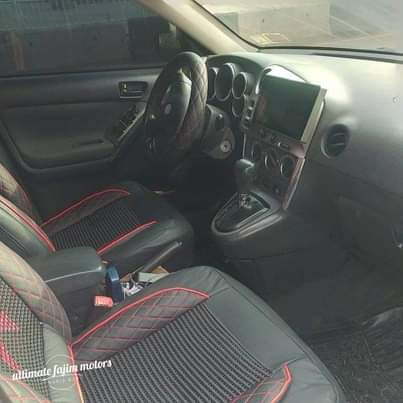 A picture of 2006 Pontiac Vibe 2 2