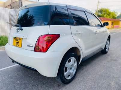 A picture of Toyota IST