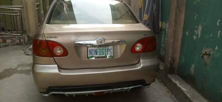 A picture of 2004 corolla The engine is weak The Gear is good