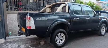 A picture of Ford ranger 2009