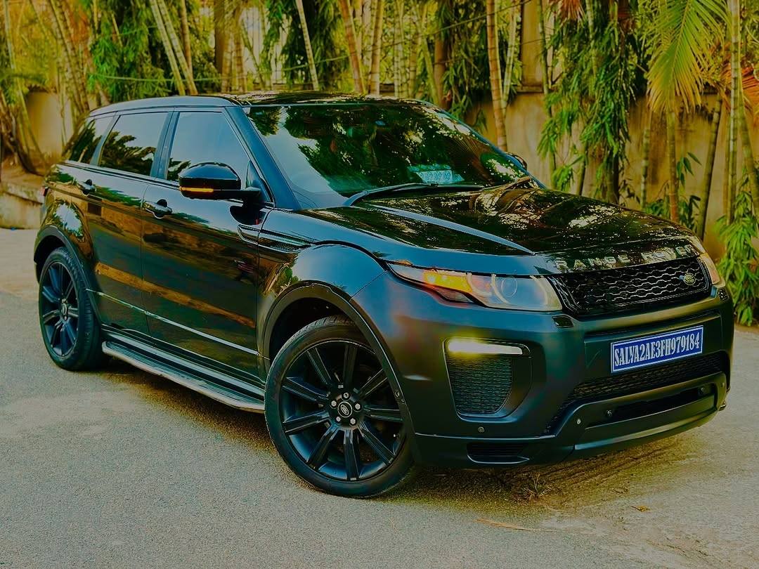 A picture of RANGE ROVER EVOQUE