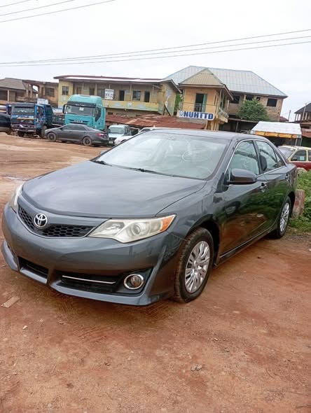 A picture of TOYOTA CAMRY SE 2014 MODEL ACCIDENT FREE 2026 ON CUSTOM