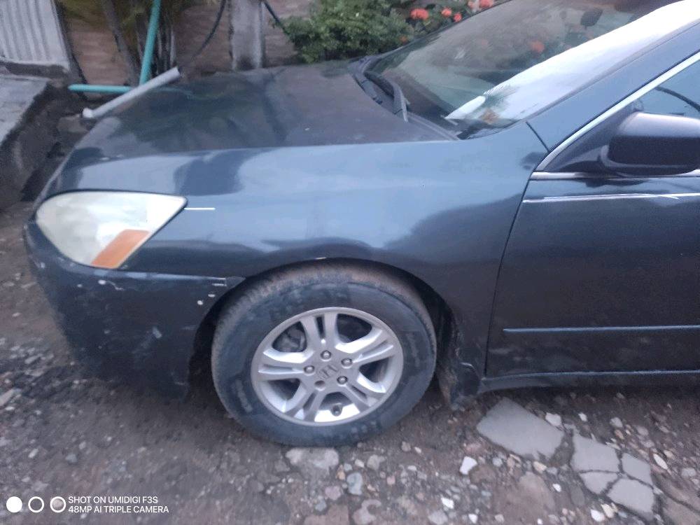 A picture of Honda Accord 2004 model