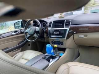 A picture of Awoof deal 012 ML350 Benz