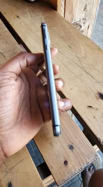 A picture of AQUOS SENSE 3