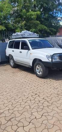 A picture of GX V8 LAND CRUISER