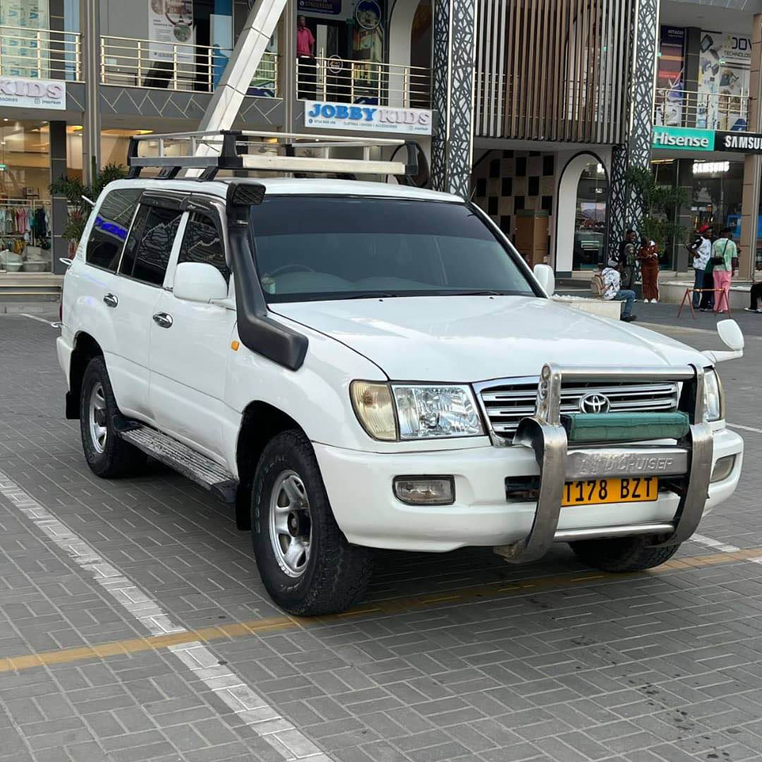 A picture of LandCruiser 0714058883