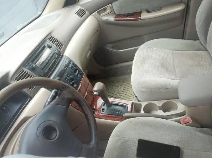 A picture of 2004 Toyota Corolla 2004