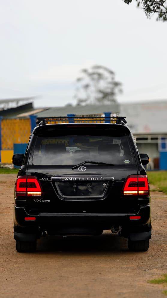 A picture of TOP RIDz Ug 4detailz call watsup 256782126680