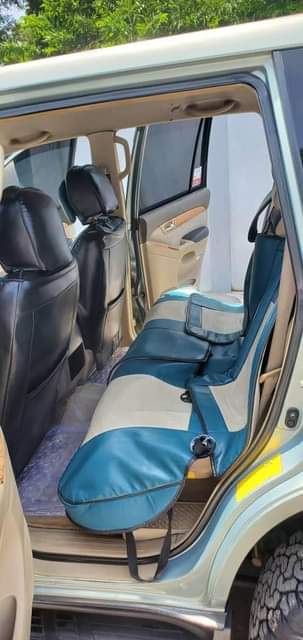 A picture of TOYOTA PRADO DIAMOND
