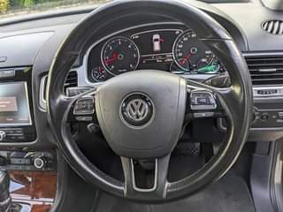 A picture of Inauzwa volkswagen tourage