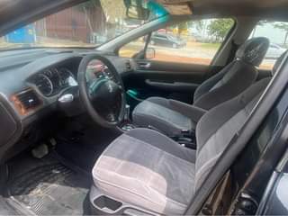 A picture of Peugeot 307