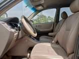 A picture of 2004 Toyota Highlander LE