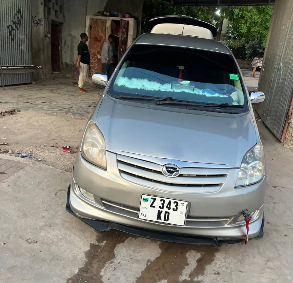 A picture of Milion 10 5 nipigiy 0773 622457 ipo zanzibar