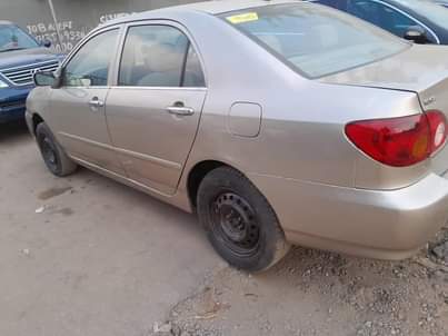 A picture of Sharp Toyota corrolla 04