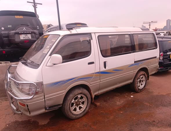 A picture of SUPER CUSTOM HIACE