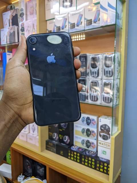 A picture of Iphone XR 256Gb Duos