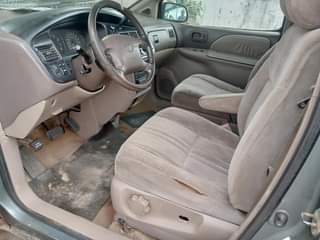 A picture of 2001 Toyota Sienna
