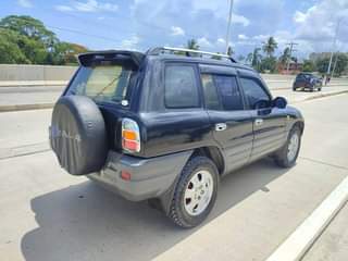 A picture of RAV4 OLD MODEL 0714058883