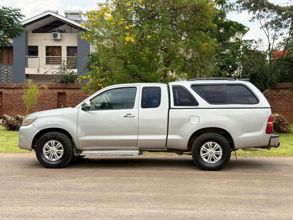 used toyota hilux