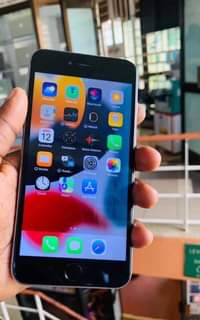 A picture of iPhone 6plus 64gb still clean