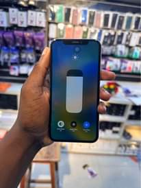 A picture of Iphone x gb64