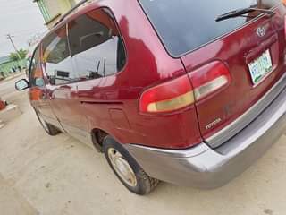 A picture of Toyota Sienna XLE