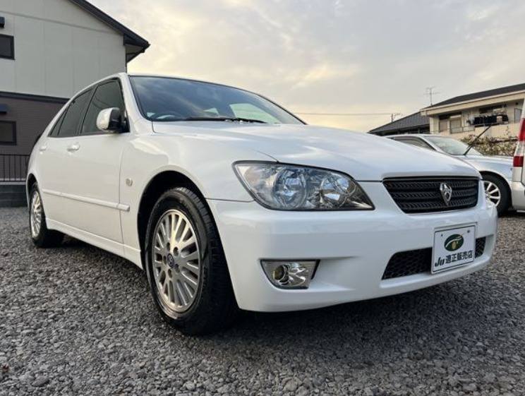 used toyota altezza