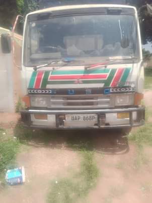 A picture of 2 fuso truks onsale 60m both