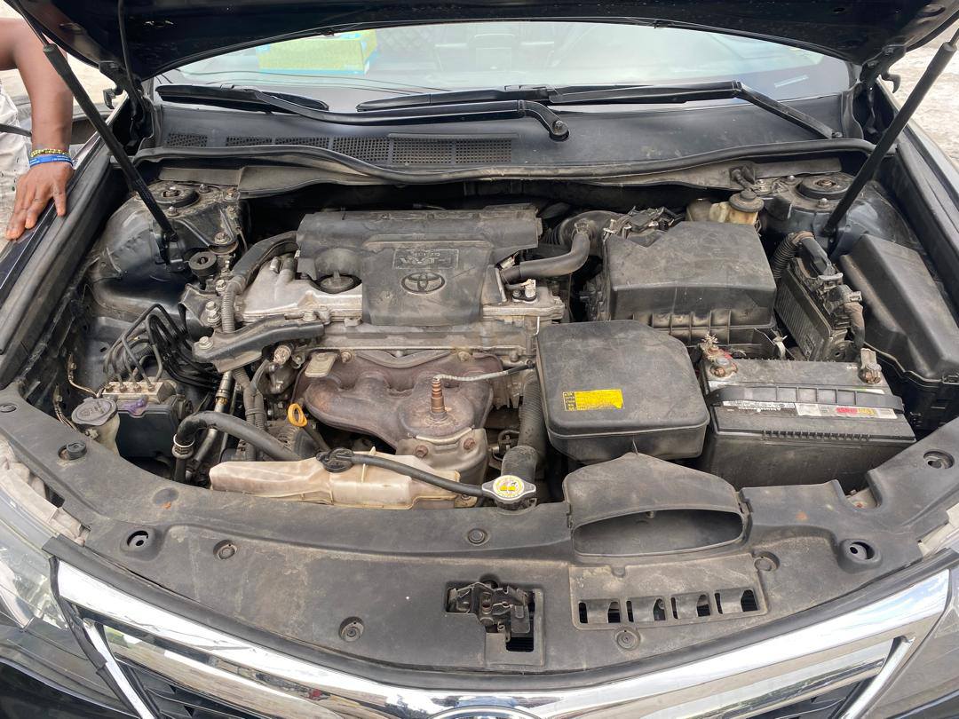 A picture of Toyota camry model 2012