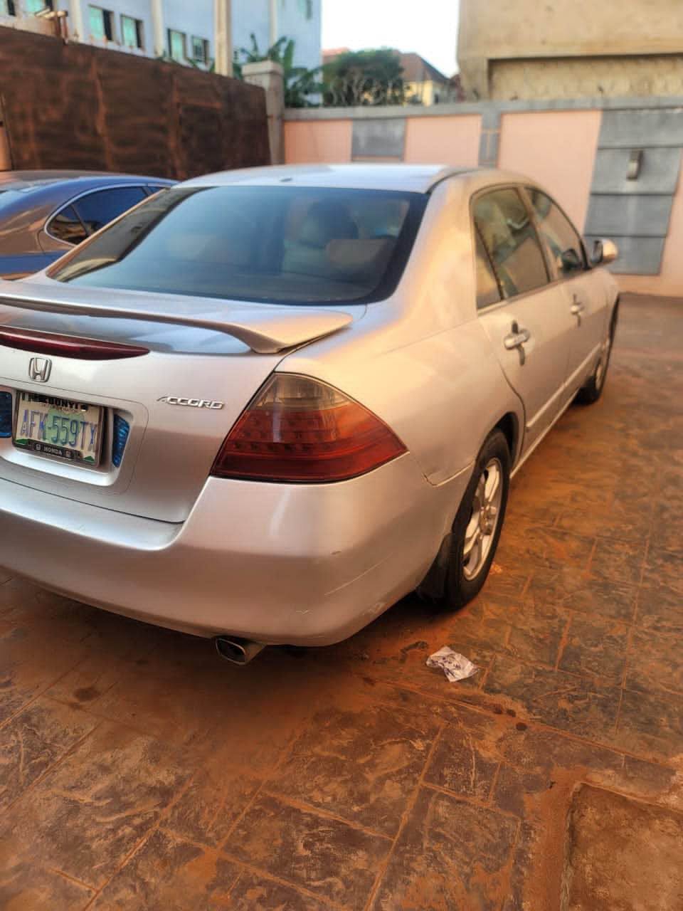 A picture of Clean 07 Honda Accord