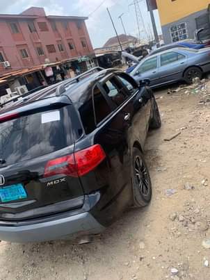 A picture of SUPER CLEAN USED MDX 2009