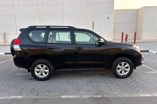 A picture of Toyota prado 2011 gcc txl watsapp 0551513562