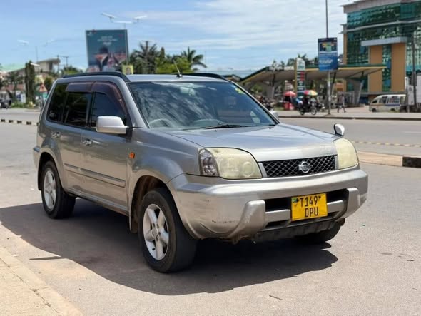 A picture of Nissan xtrail 8 9 million Iko mwanza Automatic petrol 0744989584