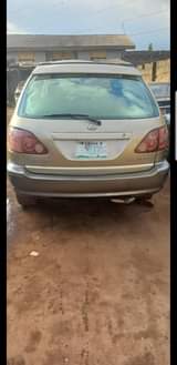 A picture of Lexus RX300 2002
