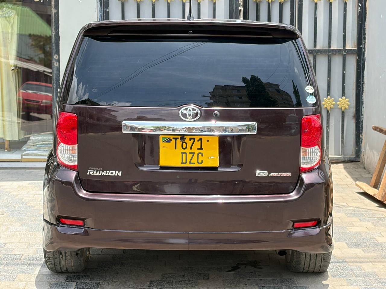 A picture of Toyota Rumion DZC Year 2008 Push to start Wine color