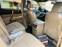 A picture of Toyota Highlander 2012