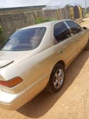 A picture of Naija well maintained Toyota Camry aka pencil light available Engine