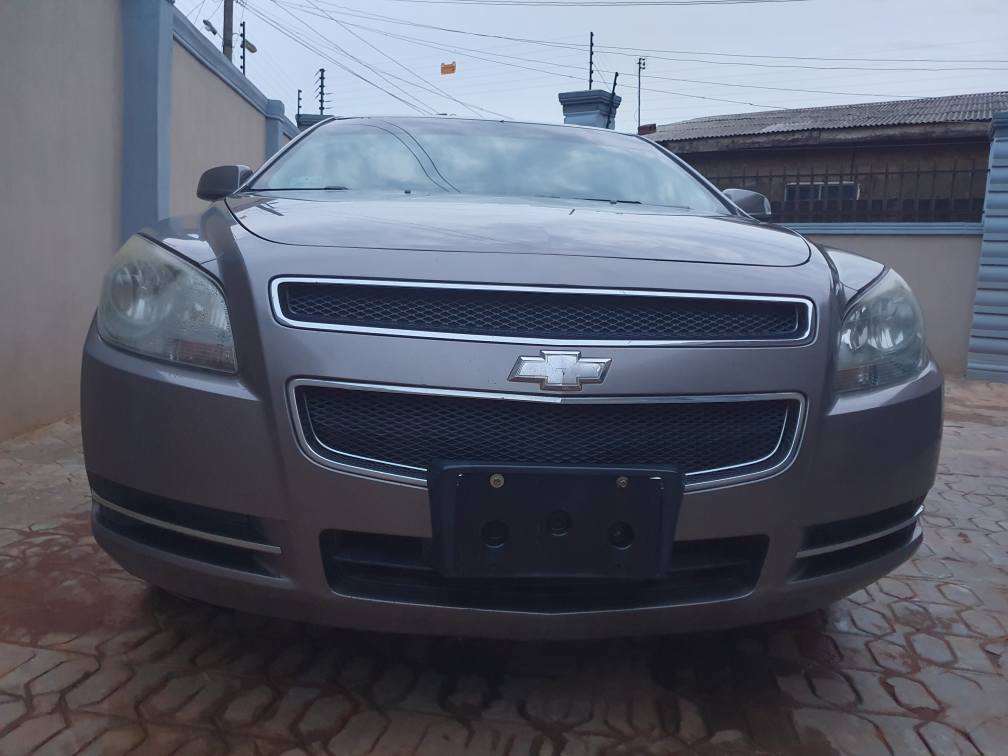 A picture of Chevrolet malibu 2011