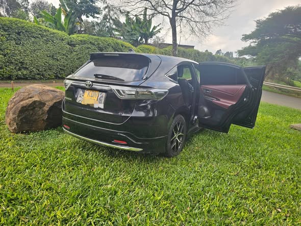 A picture of Toyota Harrier KDN Asking 2 25M Nairobi