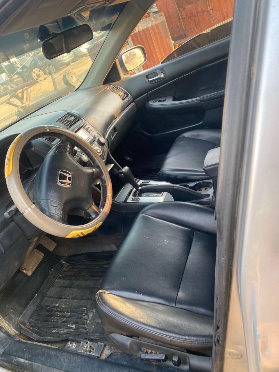 A picture of 2005 Honda accord