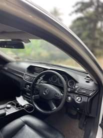 A picture of QUICK SALE MERCEDES BENZ W212