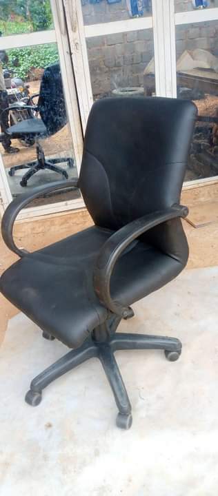 A picture of Office chair 0702289827