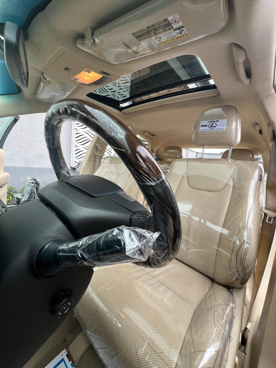 A picture of LEXUS RX 350 2015