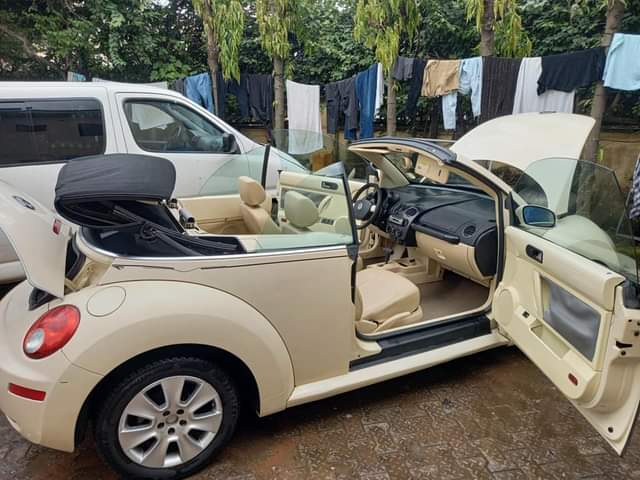 A picture of Direct Belgium Volkswagen Burg for sale 